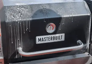 Cleaning Masterbuilt 560