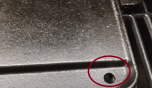 Griddle hole