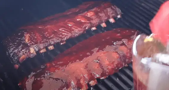 Smoking baby ribs
